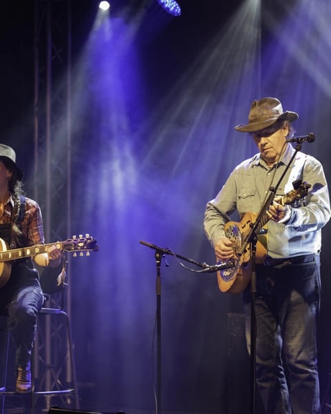Country traditionnelle et folk avec le duo Hoboes