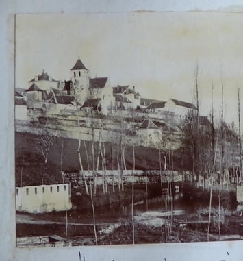 Balade dans la bastide du XIII° de Montfaucon