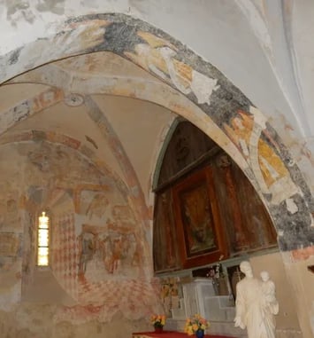 Découverte des fresques de l'église Notre-Dame de l'Assomption