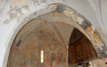 Découverte des fresques de l'église Notre-Dame de l'Assomption
