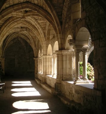 Visite libre du cloître et sa mise au tombeau, Carennac