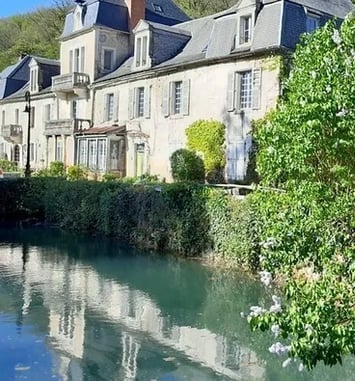 Visite libre : explorez les anciennes forges de Bourzolles