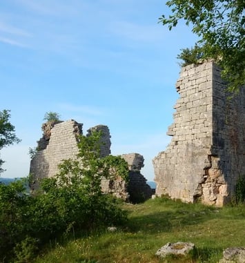 Randonnée entre les ruines du château de Taillefer et Magnagues