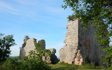 Randonnée entre les ruines du château de Taillefer et Magnagues
