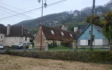 Découverte de l'épicerie de Louisa