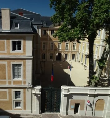 Visite libre de la préfecture du Lot
