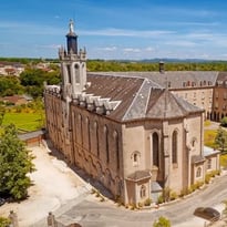 Visite libre et exposition photos du couvent, repas monastique à 12h le dimanche 20 septembre