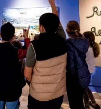 Résurgence X : Visites ludiques de l'exposition collective d’art contemporain - fabrique ton carnet